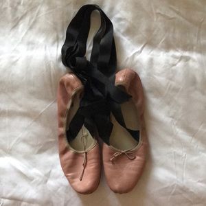 Zara Leather Ballet Flats